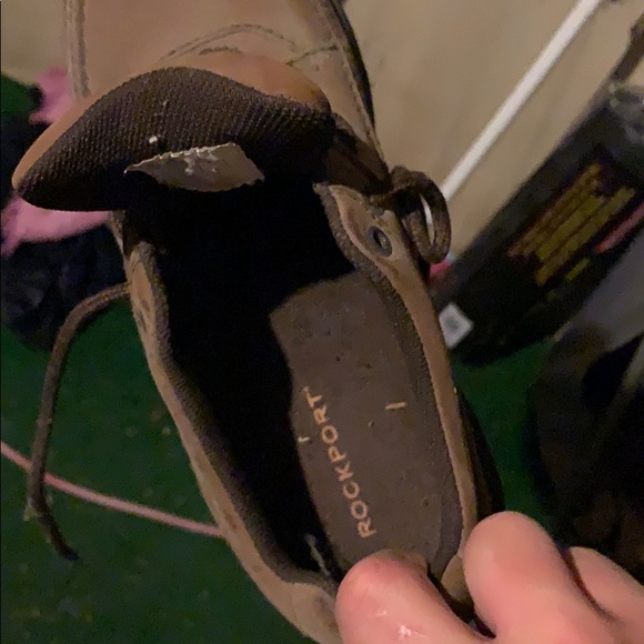 shoes - Picture 3 of 6